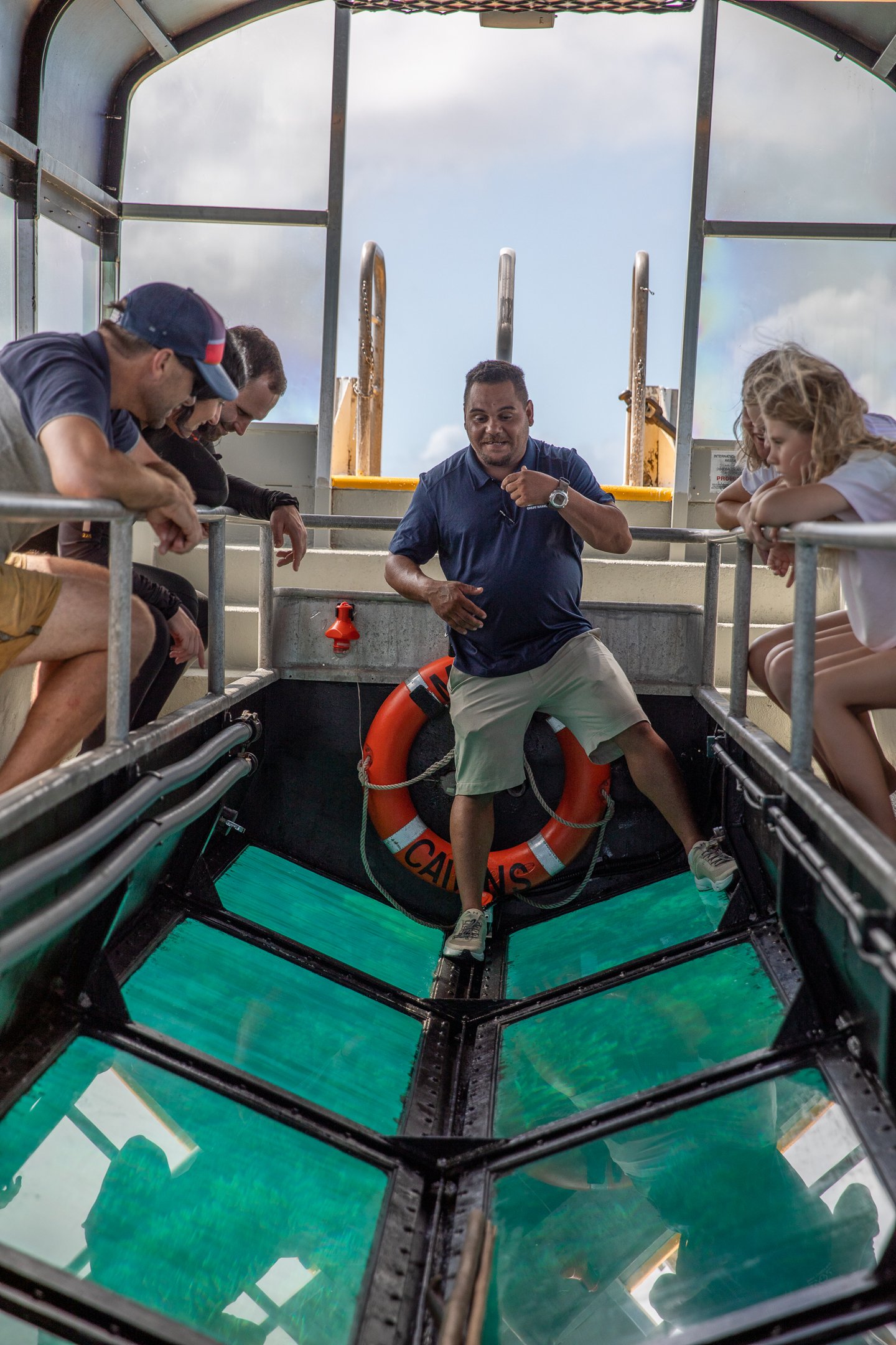 reef-magic-glass-bottom-boat- indigenous-tourism